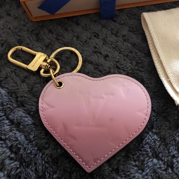 Louis Vuitton heart bag charm SOLD - Picture 2 of 5